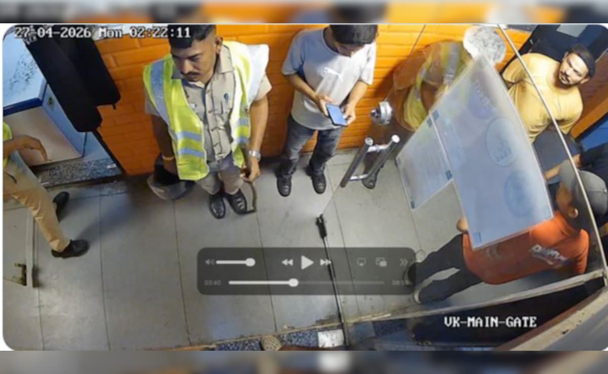 'Jobs At Risk Because...': Delhi Entrepreneur Says Police Forced To Shut Cloud Kitchen At 10 PM, Officials React