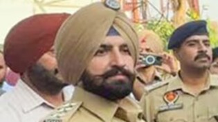 552 दिन से बेअदबी कानून की मांग कर रहे गुरजीत सिंह खालसा टावर से उतरे, CM भगवंत मान को किया धन्यवाद, बोले- 'जीत हासिल कर ली'