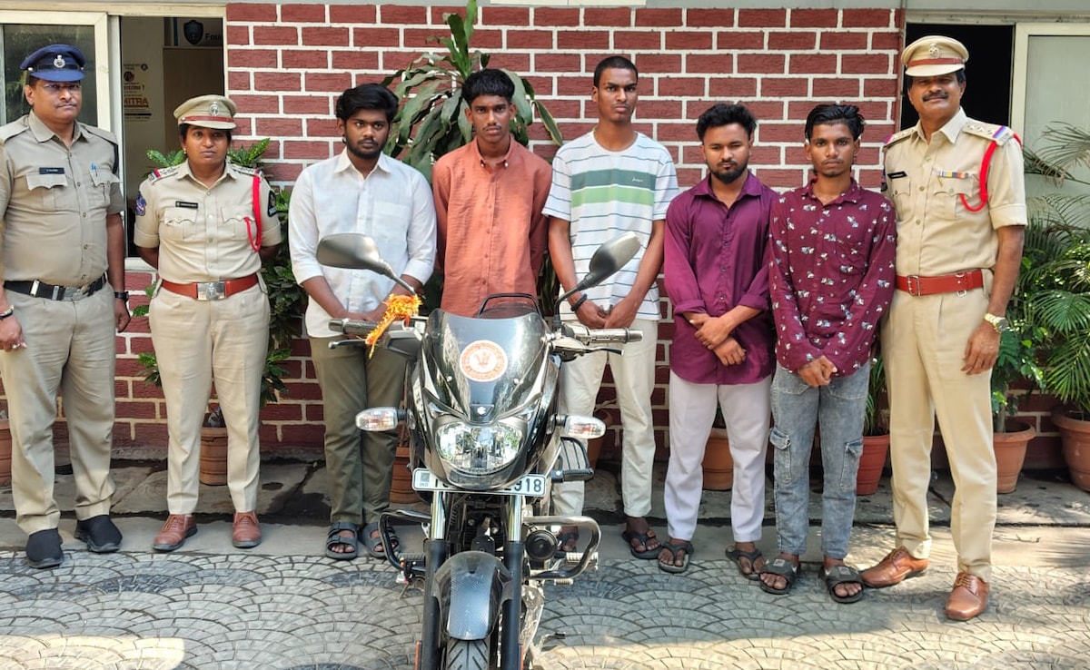 5 Men, Including Rapido Driver Arrested For Performing Stunts In Telangana