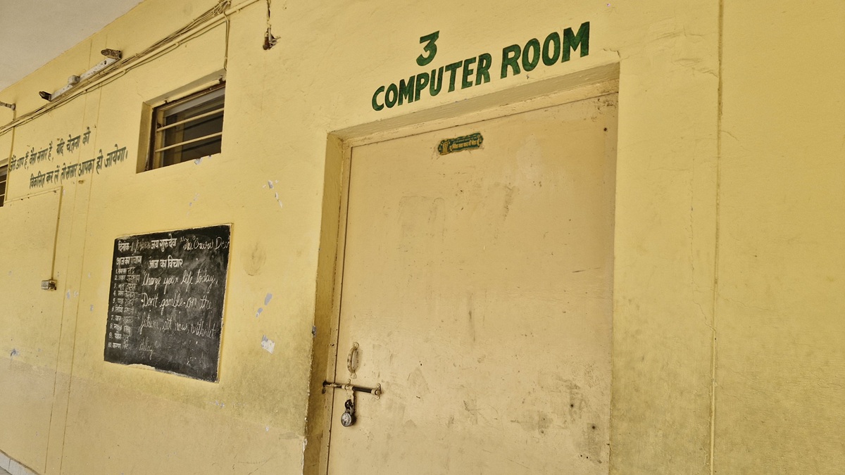 उत्तराखंड में आदमखोर का खौफ, 100 से अधिक स्कूलों में लटके ताले; DM ने जारी किया 'शटडाउन' का आदेश