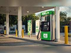 अब पेट्रोल की टेंशन होगी खत्म! सरकार ला रही फ्लैक्स फ्यूल, जानें क्या आपकी कार इसके लिए तैयार है?