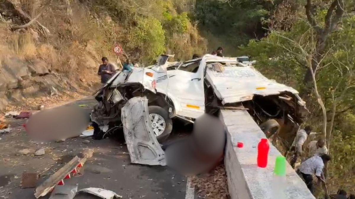 9 Tourists Killed As Van Falls Into Gorge In Tamil Nadu, PM Condoles Deaths
