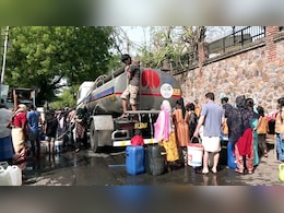 Delhi Water Supply: दिल्ली के इन इलाकों में आज नहीं आएगा पानी, कल भी रहेगी किल्लत, जरूरत पड़ने पर करें ये काम