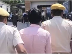 Udaipur Police Ahmedabad Raid: 'मीटर रीडर' बनकर घर में घुसी पुलिस, नाबालिग को खरीदकर रेप करने वाले आरोपी को 13 साल बाद पकड़ा और फिर...