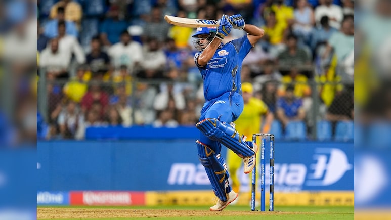 'Like-For-Like?' Fans Question MI After Shardul Thakur Replaces Mitchell Santner As Concussion Sub