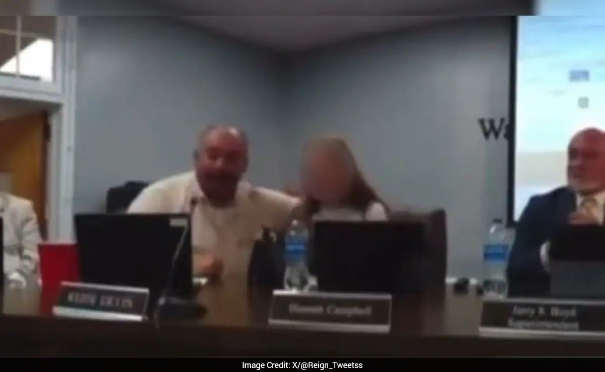 'God, You Are Hot': US School Board Member To Teen Girl Student During Public Meeting
