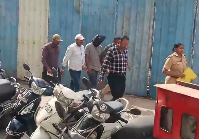 गले से निकाली तुलसी माला, करना होगा गजवा-ए-हिंद... इंजीनियरिंग छात्रा के युवक पर चौंकाने वाले आरोप