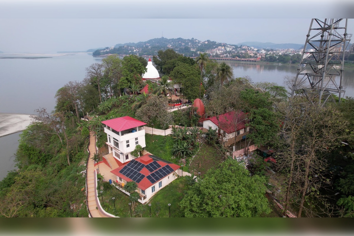 Umananda Temple Experience: Where the Brahmaputra Slows Time in Guwahati