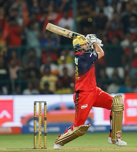 Watch: RCB Star Tim David Hammers 30 Runs In 1 Over, Smashes Monstrous 106m Six Out Of The Ground vs CSK