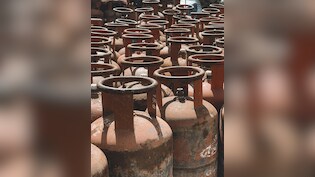 क्&zwj;या आप जानते हैं LPG, PNG, CNG, LNG का फुलफॉर्म,  एक-दूसरे से कितना अलग होती हैं ये GAS