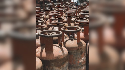 क्&zwj;या आप जानते हैं LPG, PNG, CNG, LNG का फुलफॉर्म,  एक-दूसरे से कितना अलग होती हैं ये GAS