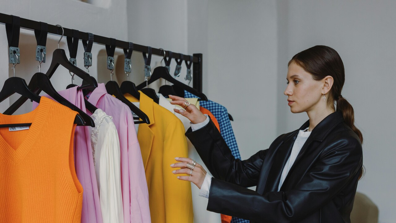 Sweat proof vs breathable fabric which is better for humidity