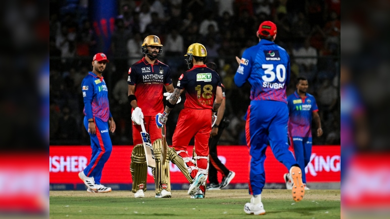 DC vs RCB IPL 2026: RCB ने 81 गेंद रहते दिल्ली को रौंदकर रचा इतिहास, इस मेगा रिकॉर्ड लिस्ट में बनाई जगह