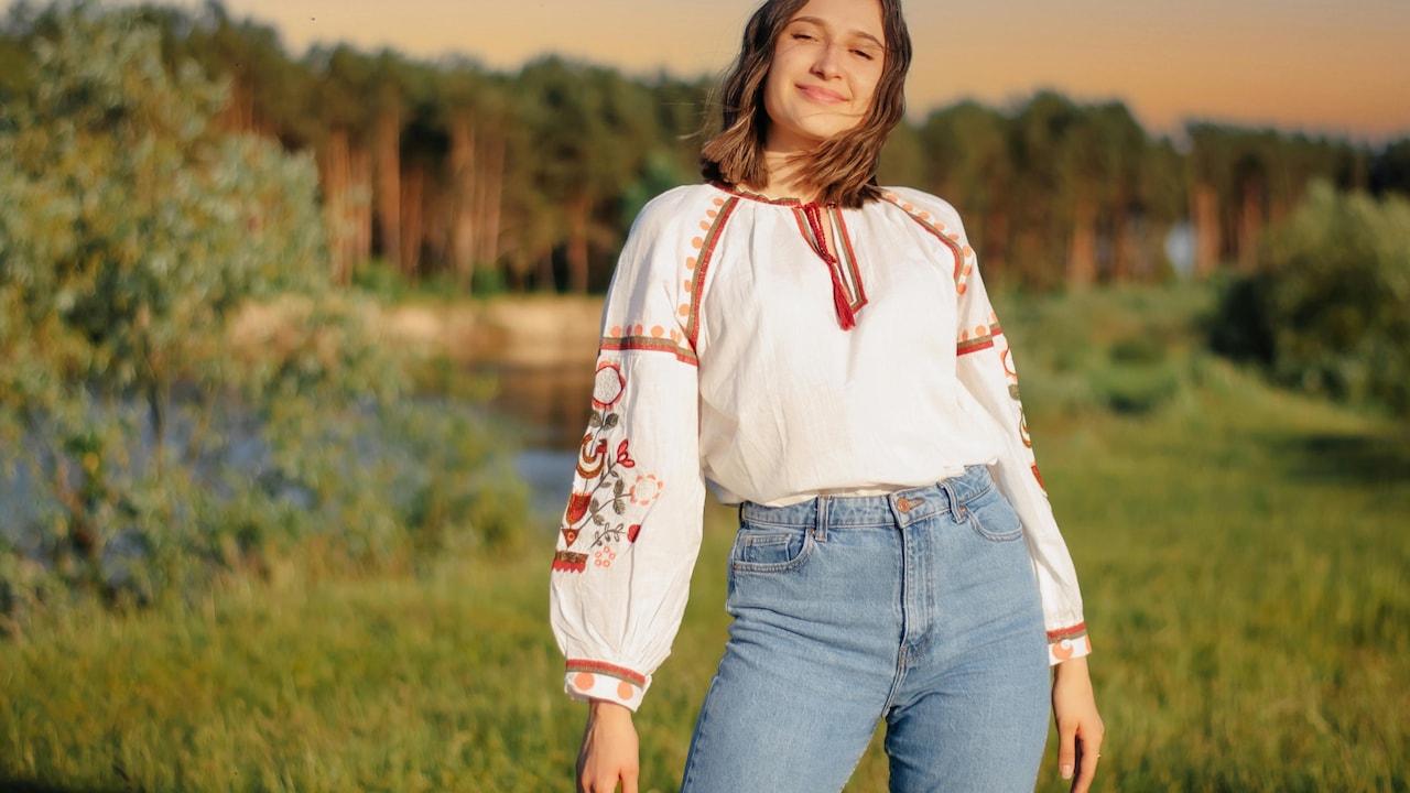 Discover common reasons why some white tops turn transparent outside