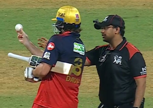 Fans Demand Demerit Points For RCB Star Refusal To Give The Ball To Umpires