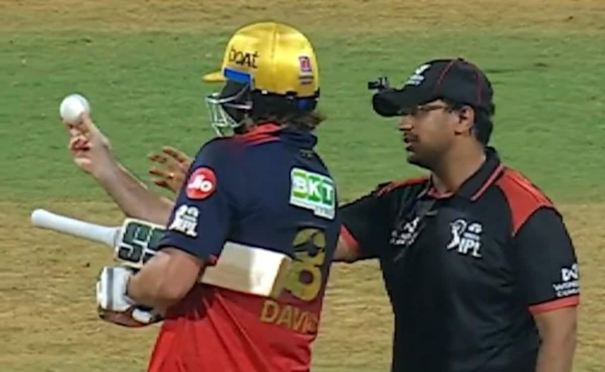 Fans Demand "Demerit Points" For RCB Star Tim David Refusal To Give The Ball To Umpires During Mumbai Indians Clash