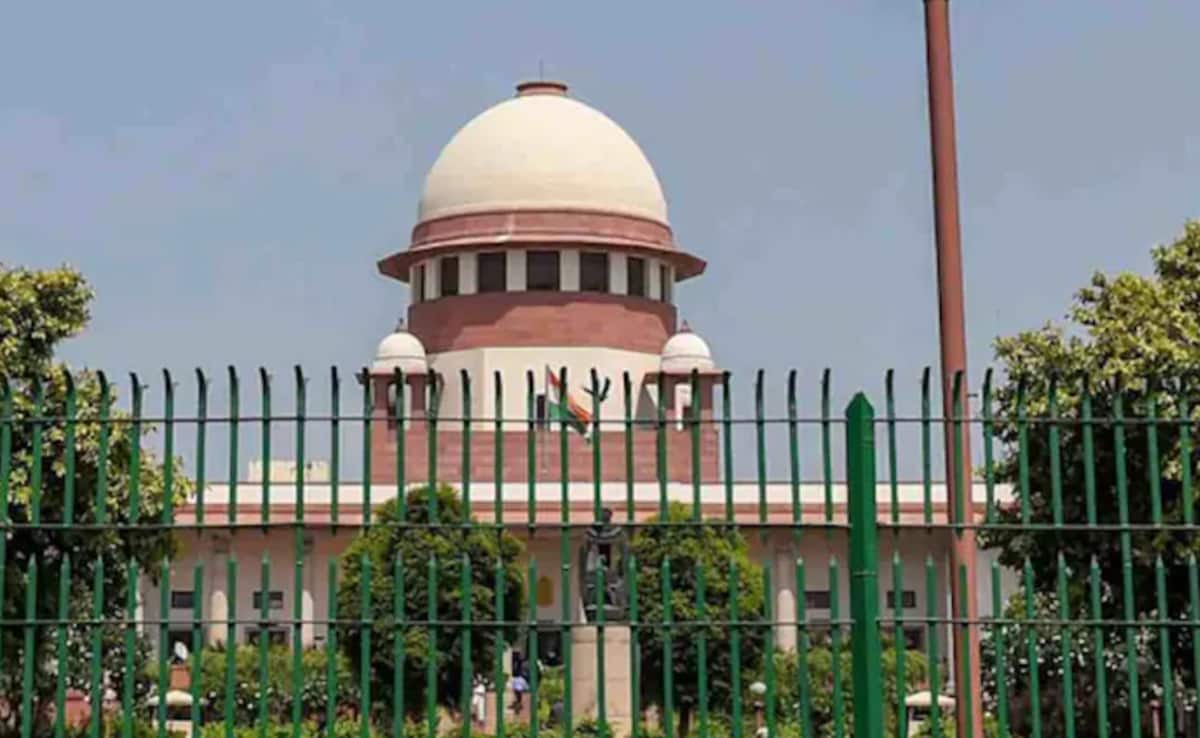 बंगाल में रिजल्ट बाद केंद्रीय बलों की तैनाती से जुड़ी याचिका पर सुप्रीम कोर्ट ने जल्द सुनवाई से किया इनकार
