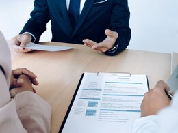 पहली बार नौकरी करने वाले लोगों को सरकार देगी 15 हजार रुपये का प्रोत्साहन, जानिए क्या है ये योजना और कौन कर सकता है अप्लाई