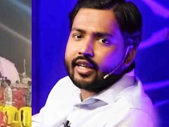 खान सर नहीं पहुंचे तो भड़के छात्र, गयाजी के गांधी मैदान में चलीं कुर्सियां 