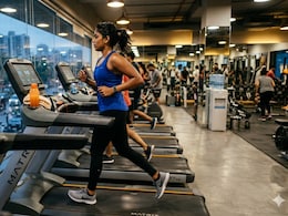 New To The Treadmill? Here's How Many Minutes You Need To Walk For Weight Loss