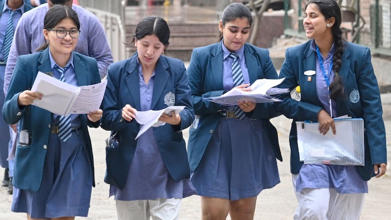 CBSE 10th Board Results 2026: लड़कियां फिर बाजीगर, KV का रहा दबदबा... रिजल्ट की 10 बड़ी बातें