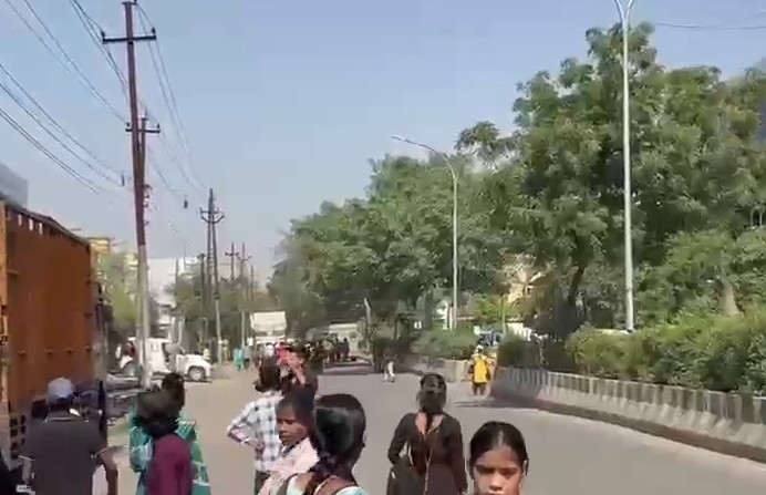 Noida Factory Workers Throw Stones At Cops, Day After Violent Protests
