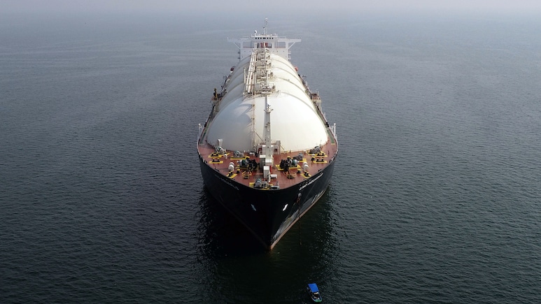 LNG Tankers Make U-Turns From Hormuz As Iran Keeps Strait Shut