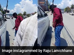 विदेश में भारतीय टूरिस्ट की शर्मनाक हरकत? नेपाली शख्स ने साफ करवाई सड़क, बोला- ये इंडिया नहीं है