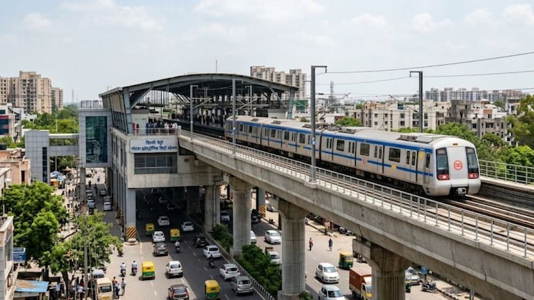 IPL मैच के चलते DMRC में बदली दिल्ली मेट्रो की टाइमिंग, जानिए आज रात कब तक मिलेगी आखिरी मेट्रो