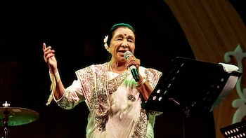 IPL 2026: Mumbai Indians Wear Black Armbands, Wankhede Observes Minute's Silence For Asha Bhosle