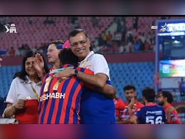 LSG vs RR: एक और हार से टूटे ऋषभ पंत, मैदान पर जाकर टीम के मालिक संजीव गोयनका ने लगाया गले से, जीता दिल