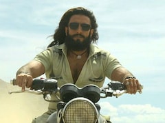 How Ranveer Singh's Biceps Get A Fitting Tribute In <i>Dhurandhar 2</i> Pathani Kurtas