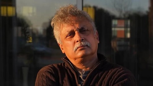 Piyush Mishra Says He Made 'Obscene Phone Calls To Women After Drinking Alcohol': "People Would've Killed Me"