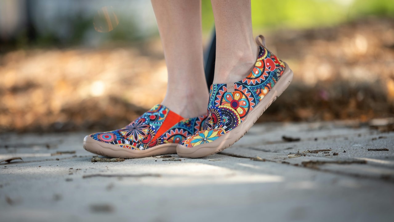 Flats That Do Not Cause Heel Cracks: What To Look For