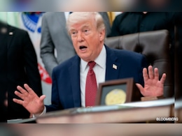 Trump's Messaging Blitz Divides Advisers As Iran Talks Waver