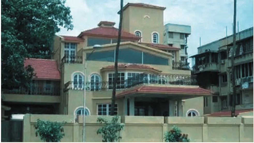 Rajesh Khanna Bungalow: 1 बंगला, 3 सुपरस्टार, तीनों को किया बर्बाद, जानिए शापित बंगले की कहानी