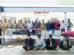 सरकारी संस्थान टारगेट, चोरी का अनोखा तरीका... ​इटावा में शातिर 'वेकेशन गैंग' का भंडाफोड़