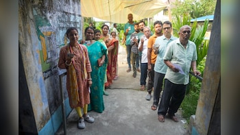 West Bengal Election 2026: EVM Glitches Reported In Some Places, Voting Disrupted