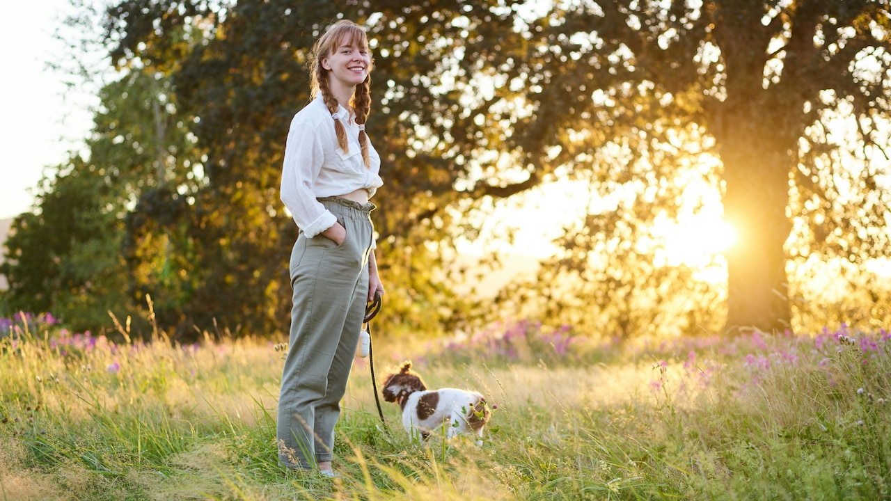 Say Goodbye To Creases: Linen Blend Pants That Stay Crisp All Day Say Goodbye To Creases: Linen Blend Pants That Stay Crisp All Day