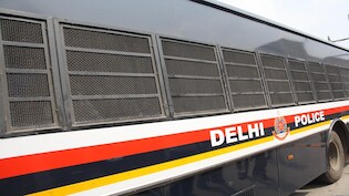 दिल्ली में सनसनीखेज वारदात:  RBI से रिटायर्ड ATM कर्मचारी की हत्या, परिवार ने &lsquo;जाजू&rsquo; पर जताया शक