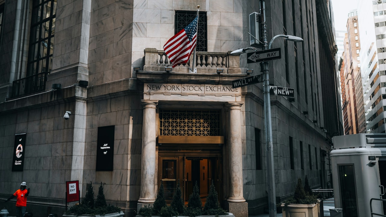 US Stock Market Today: S&P 500, Dow Little Changed As Inflation Data Eases Fed Pressure; Chips Weigh On Nasdaq