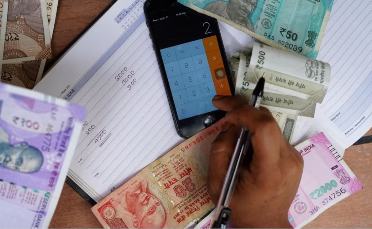 Filing Income Tax Return? These Mistakes May Attract 200% Penalty