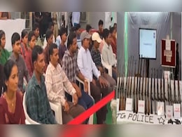 तेलंगाना में माओवादी नेटवर्क टूटा: सोडी केशालू समेत 42 माओवादियों का सरेंडर, 800 ग्राम सोना के साथ ये मिला