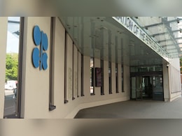 Russia To Stay In OPEC+ Despite Shock UAE Exit, Praises Organisation