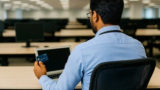 कर्मचारी ने ऑफिस के क्रेडिट कार्ड से खर्च किए 27 लाख रुपये, वापस मांगे तो बॉस को भेजीं अश्लील तस्वीरें