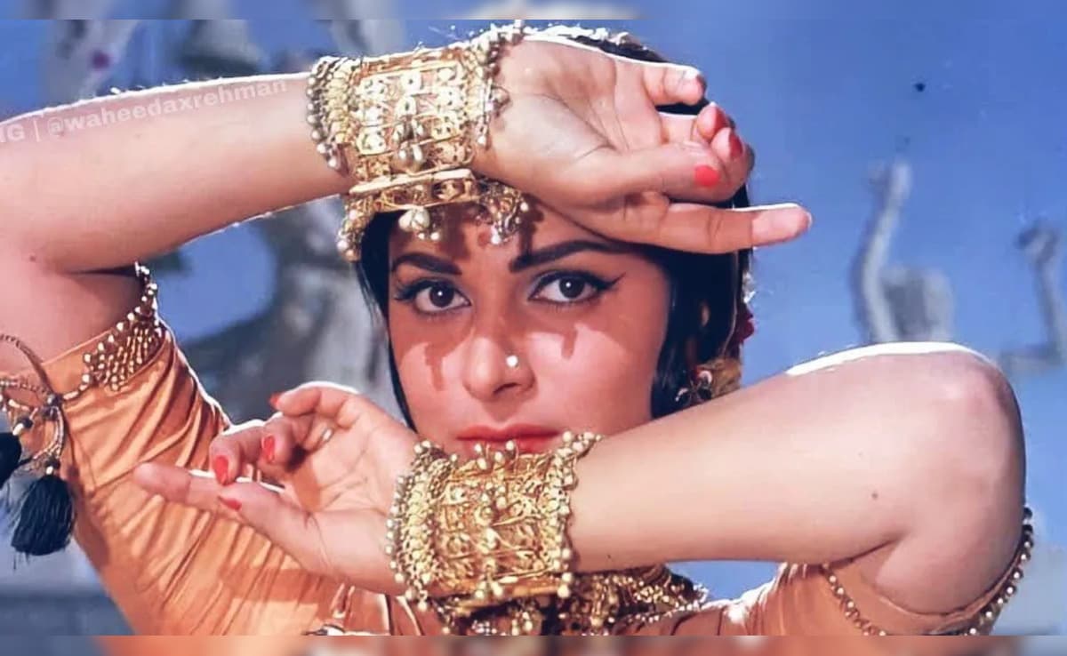 'सांप को किस करो', जब डायरेक्टर ने वहीदा रहमान के सामने रखी डिमांड, एक्ट्रेस ने दिया ऐसा जवाब सेट पर छा गई खामोशी