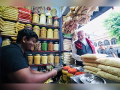 'अफसोस... प्रधानमंत्री से ऑटोग्राफ नहीं ले सके', PM मोदी के 'झालमुड़ी' की दुकान पर पहुंचने पर बोला दुकानदार