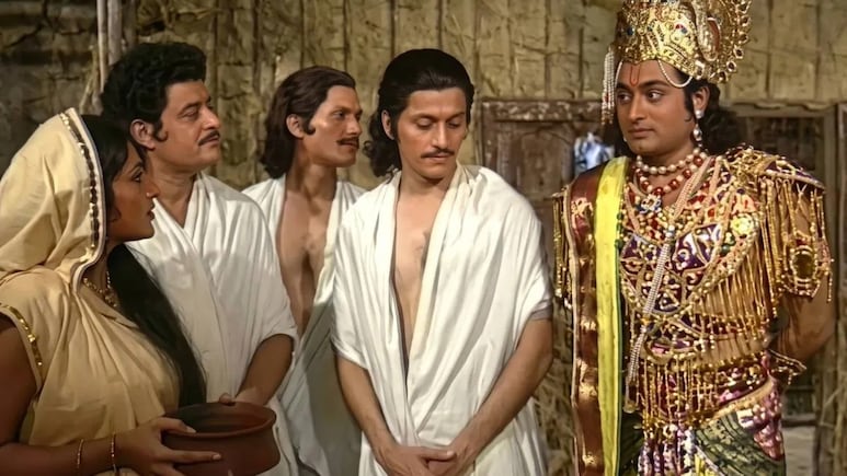 दूरदर्शन की महाभारत की शूटिंग के आखिरी दिन का 36 साल पुराना वीडियो, रोते हुए अर्जुन को चुप करवा रही थीं द्रौपदी, शकुनि से गले मिले थे भीष्म पितामह