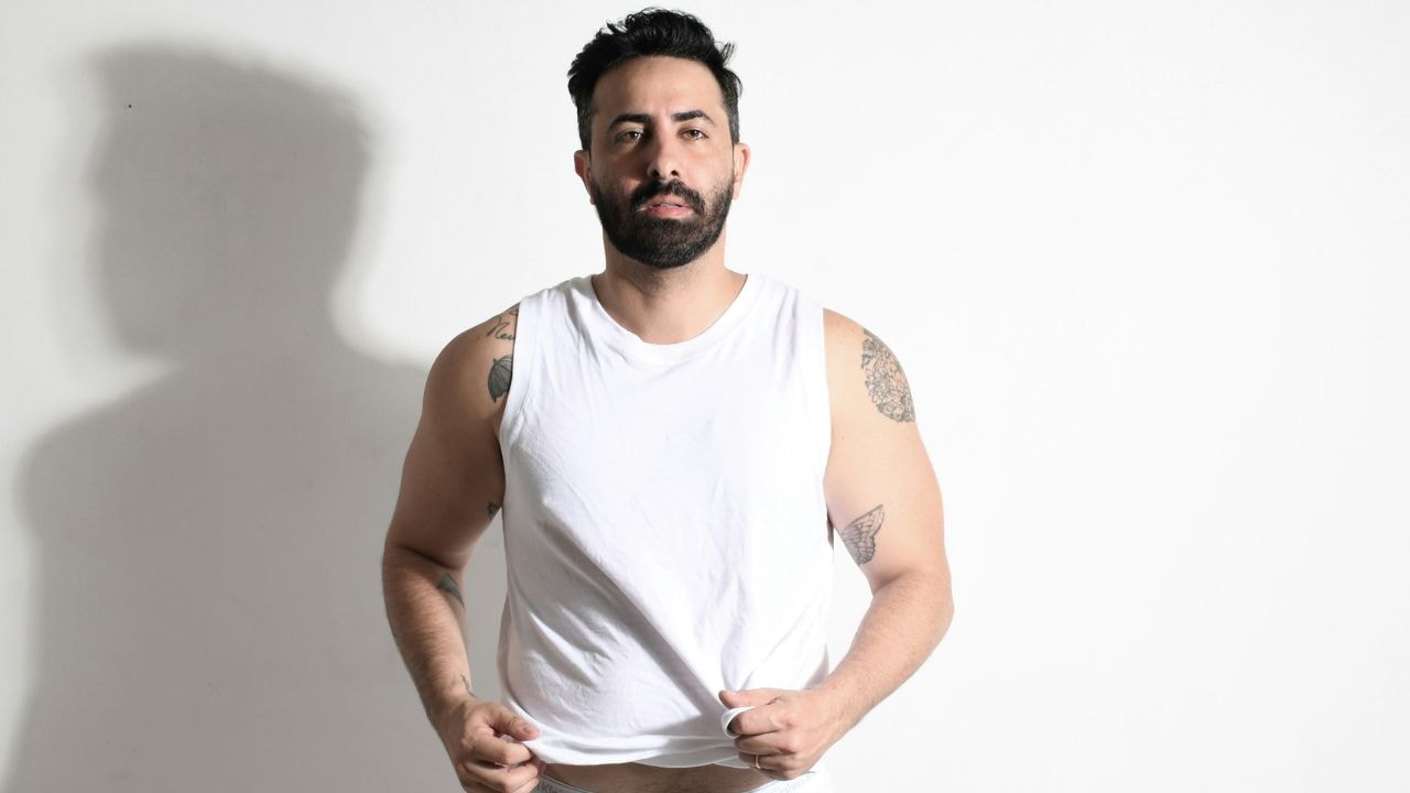 अब गर्मियों में नहीं सताएगा पसीना, 1000 रुपये के अंदर आ चुके हैं Mens Neck Vests