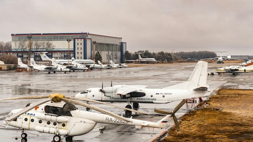 Why Are Thousands of Planes Parked In Deserts? The Real Story Behind Aircraft Boneyards